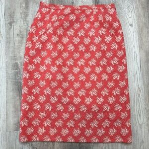 Vintage Virgin Wool Skirt Side Zip US Size 10 Pink Maple Leaf Made in Italy